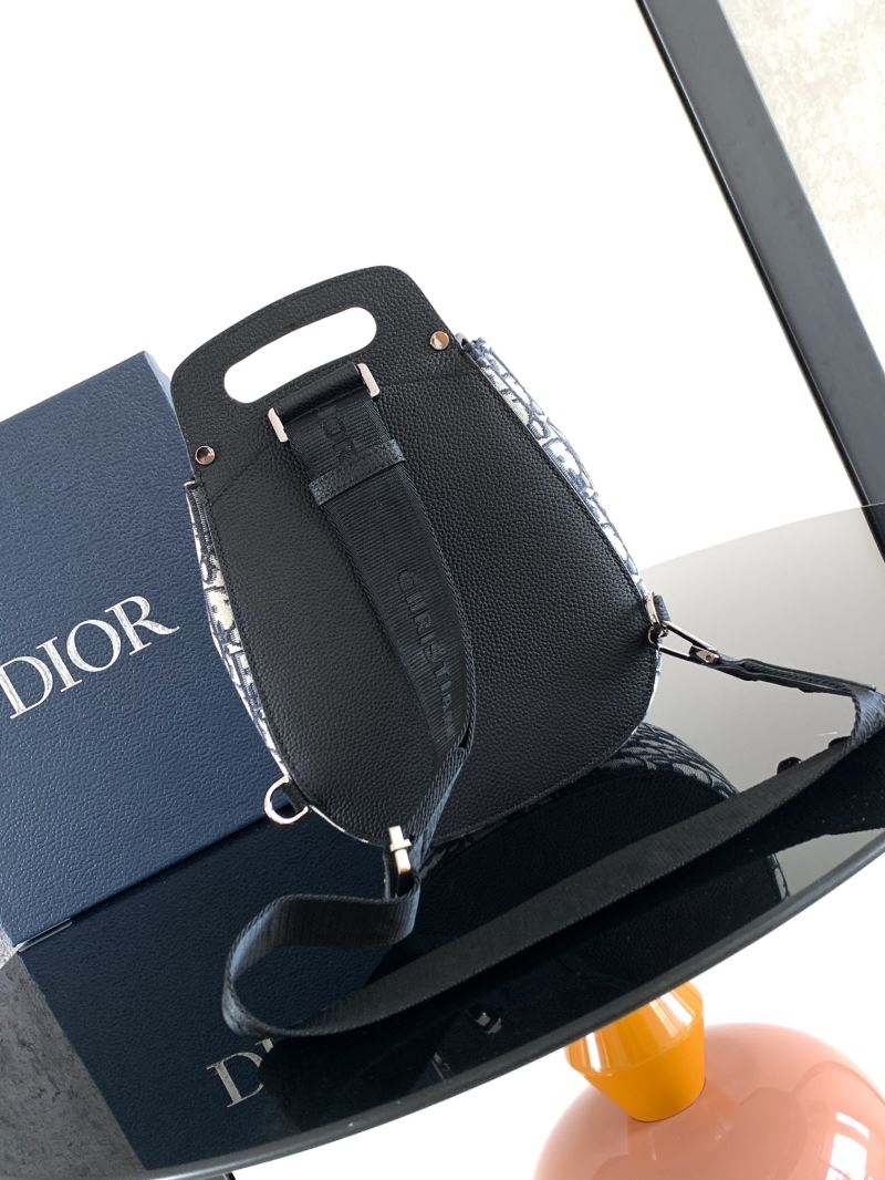 chr1st1an D10r waist chest packs